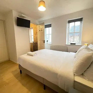  Homestay Cosy With En-suite In Greenwich